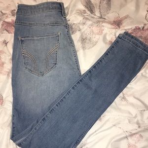 Ultra high rise hollister skinny jeans size 7